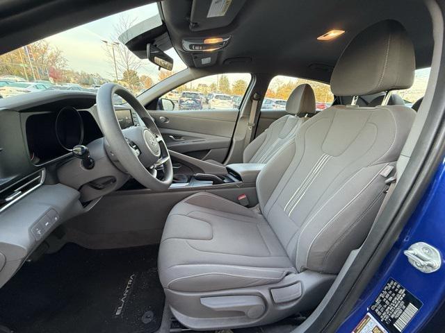 2022 hyundai elantra sel