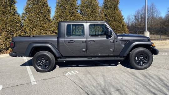 2023 jeep gladiator sport