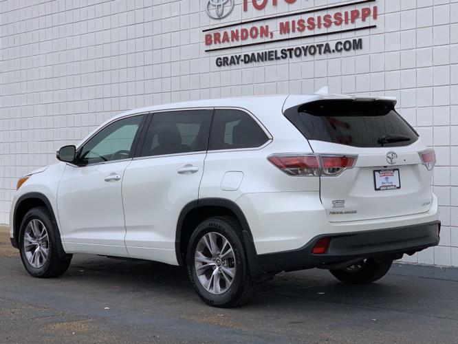 used 2016 toyota highlander le plus v6 brandon, ms 39042 for sale in brandon, mississippi