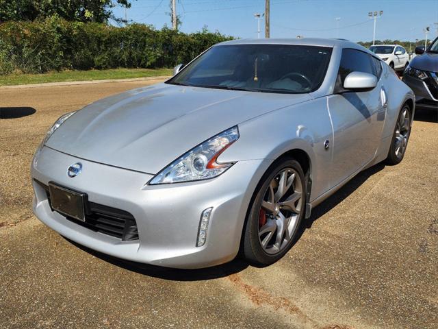 2016 nissan 370z sport tech