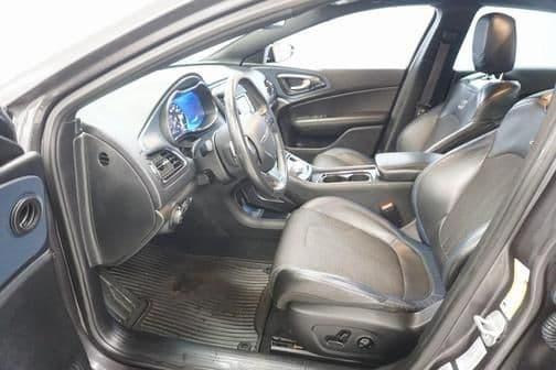 2015 chrysler 200 s in cleveland, ohio