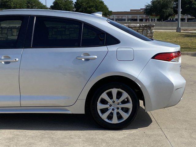 2022 toyota corolla le