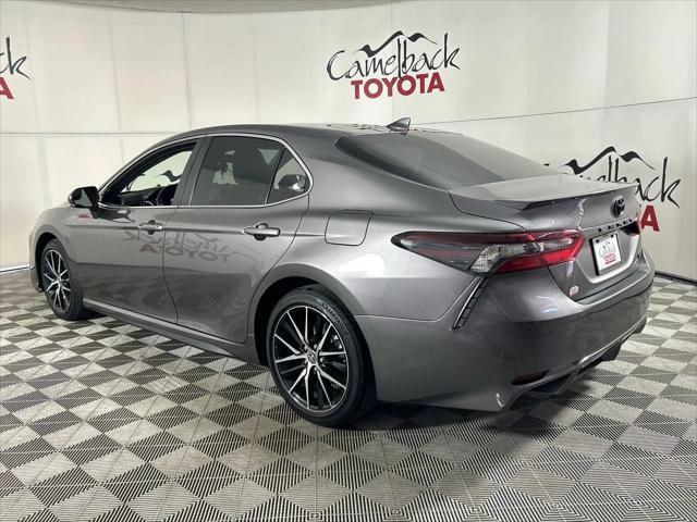 2024 toyota camry se