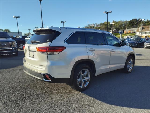 2017 toyota highlander limited