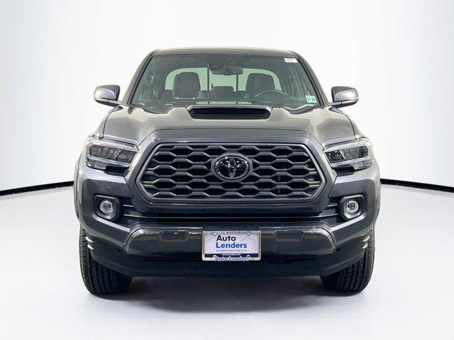 2022 toyota tacoma trd sport