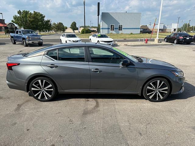 2020 nissan altima sr fwd