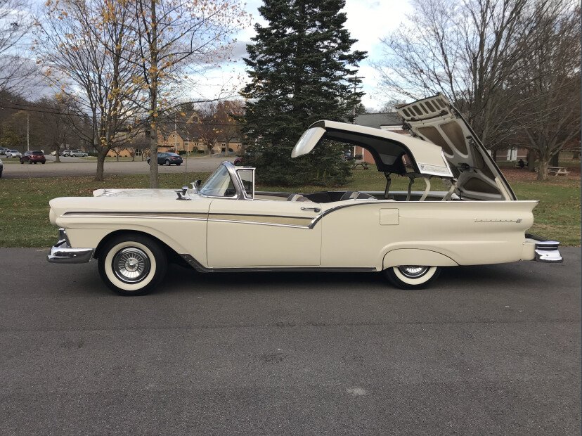 1957 ford fairlane 500 skyliner