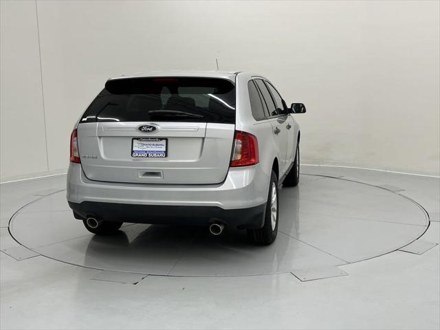 2013 ford edge se