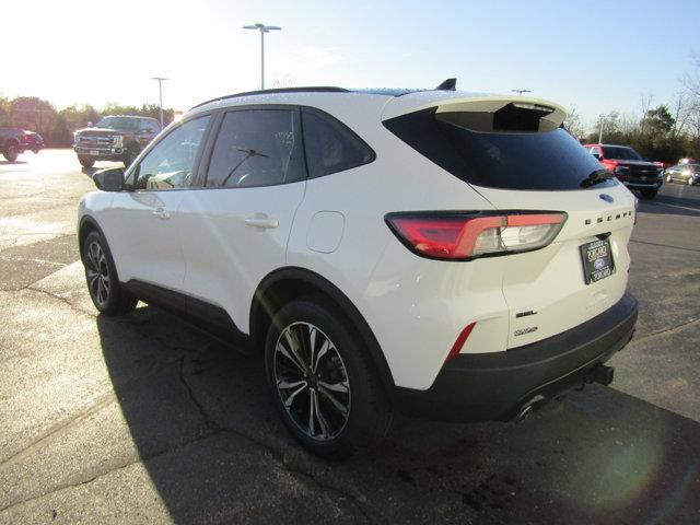 2022 ford escape sel