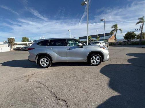 2021 toyota highlander hybrid