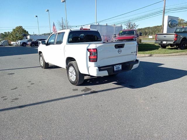 2023 nissan frontier sv