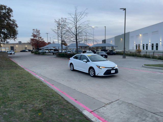 2023 toyota corolla le