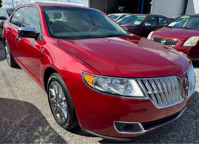 2012 lincoln mkz base