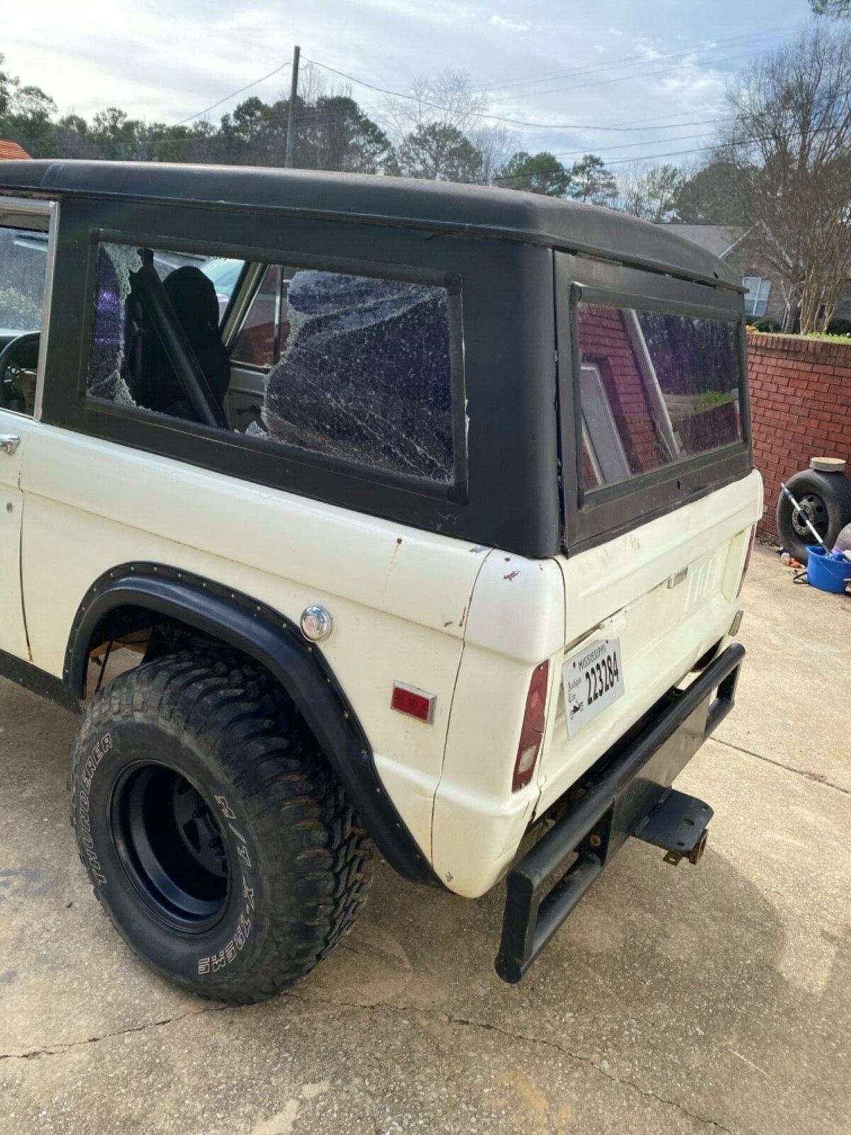 1972 ford bronco solid truck engine 302 disassembled manual trans