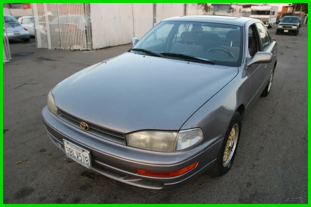 1992 toyota camry le sedan automatic 6 cylinder no reserve