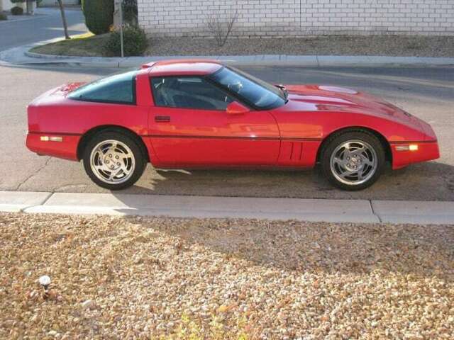 1990 chevrolet corvette only 30800 miles outstanding condition, original