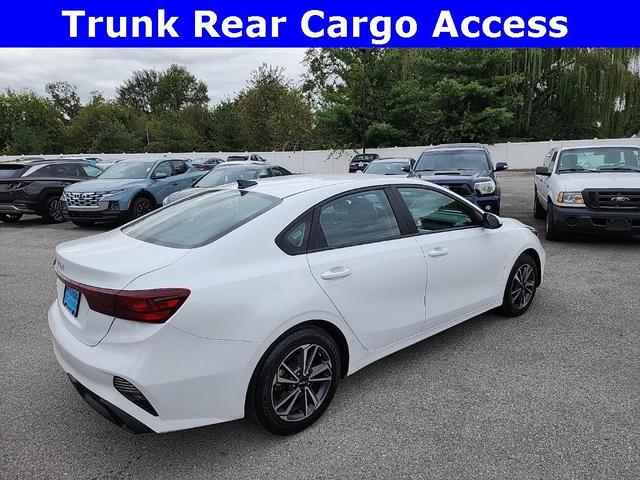 2023 kia forte lxs