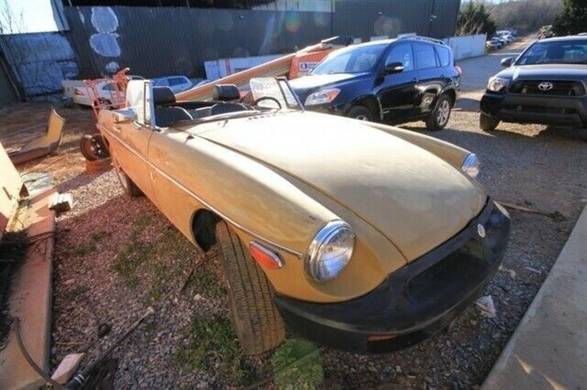 1974 mg mgb roadster 59274 miles gold (stripped) convertible 1.8l l4 4-speed man