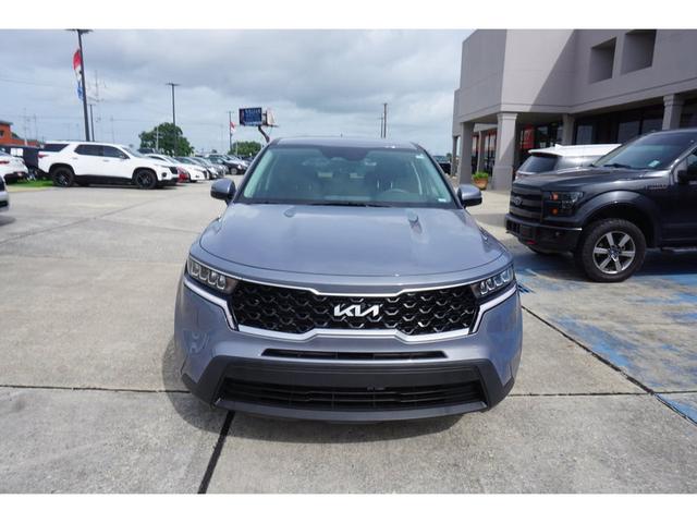 2023 kia sorento lx fwd