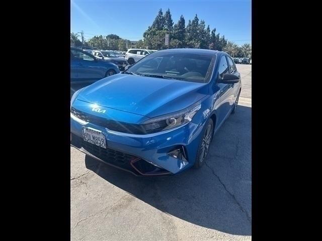 2023 kia forte gt-line