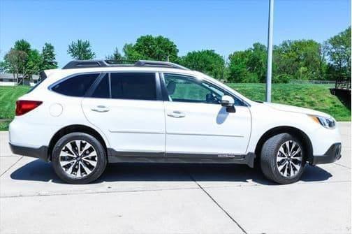 2017 subaru outback 3.6r limited in overland park, kansas
