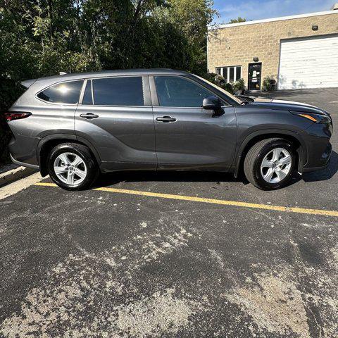 2024 toyota highlander le