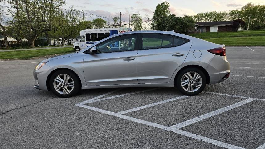 2020 hyundai elantra sel