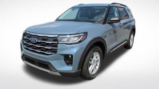 2025 Ford Explorer active