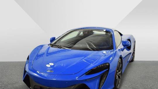 2023 McLaren Artura