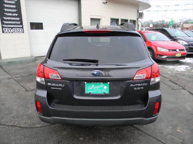 2011 subaru outback 3.6 r limited