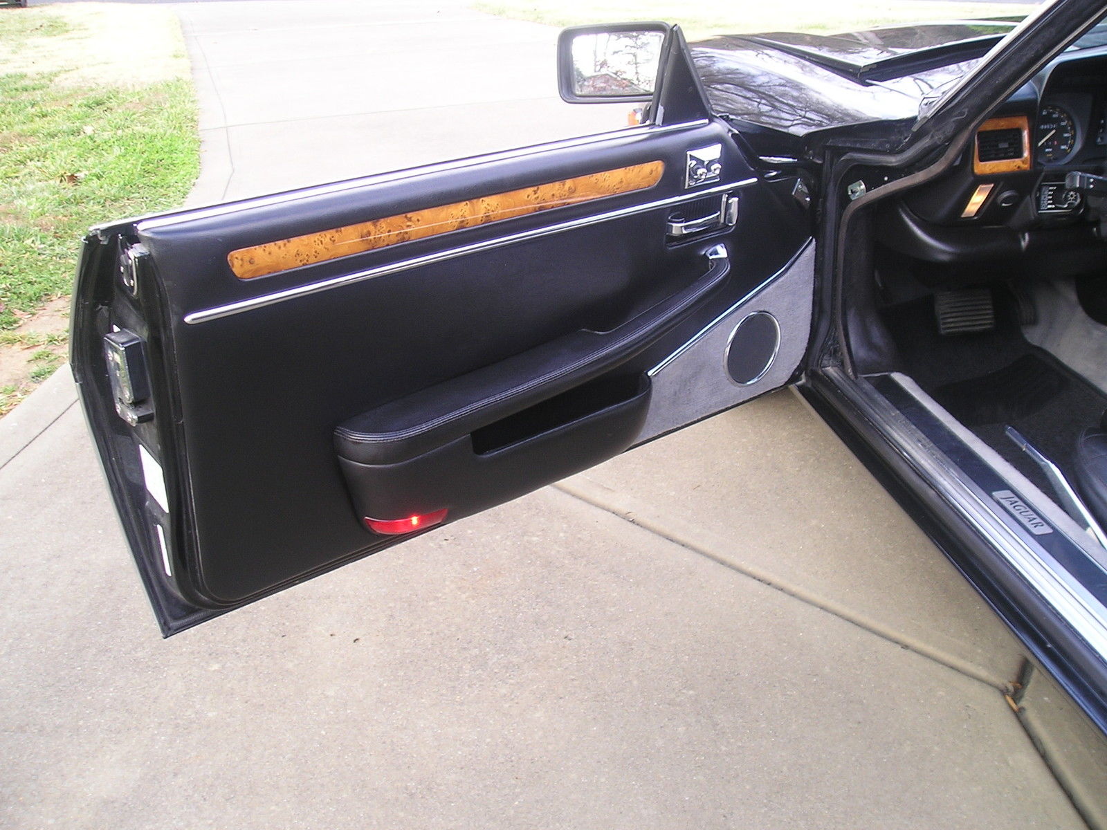 1991 jaguar xjs classic collection convertible 2-door 5.3l