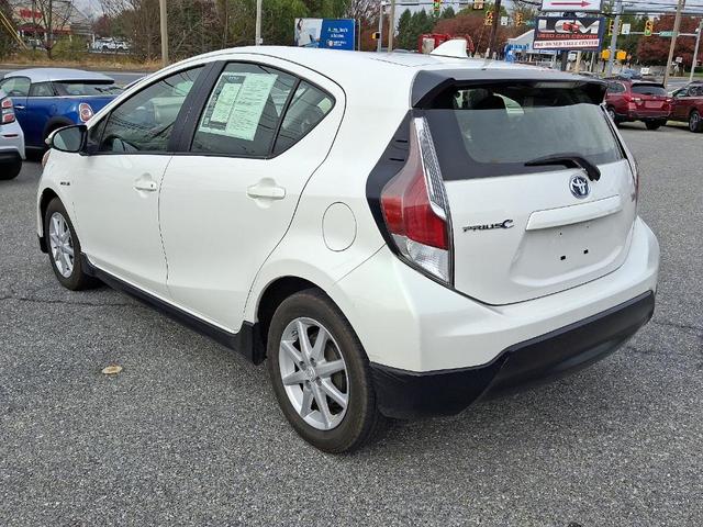 2017 toyota prius c one
