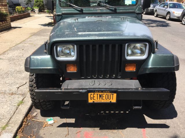 1993 jeep wrangler with new rims and tires 4.0 inline 6cyl automatic tranny