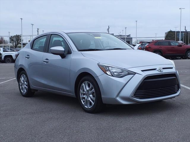 2017 toyota yaris ia base