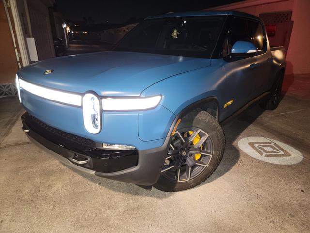 2022 rivian r1t launch edition
