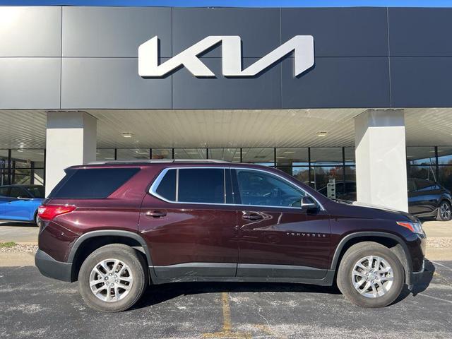 2021 chevrolet traverse lt cloth