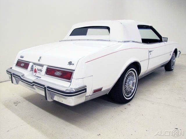 1982 base 2dr convertible used 5l v8 16v automatic rwd