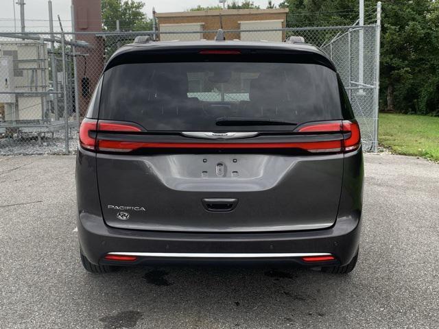 2022 chrysler pacifica touring l