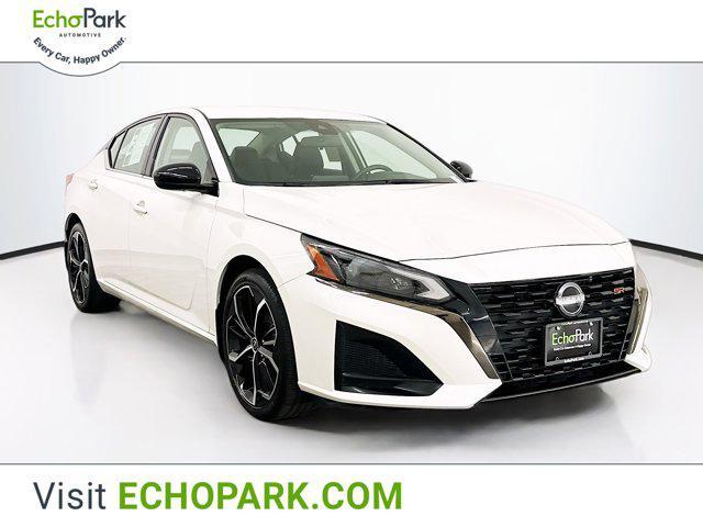 2023 nissan altima sr fwd