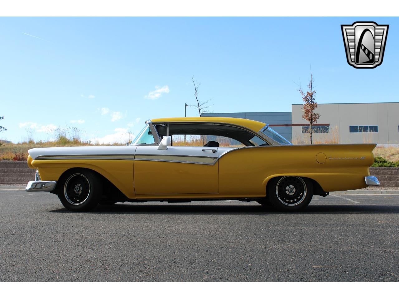 1957 ford fairlane 500