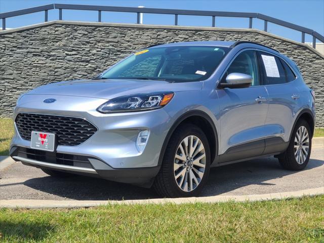 2022 ford escape titanium