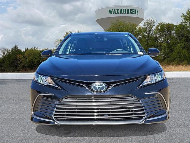 2024 toyota camry le