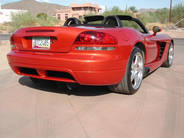 2005 dodge viper srt-10