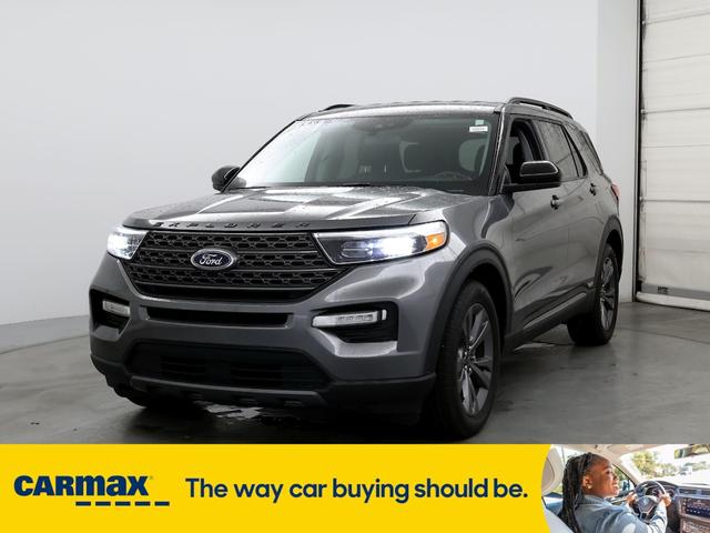2022 ford explorer xlt