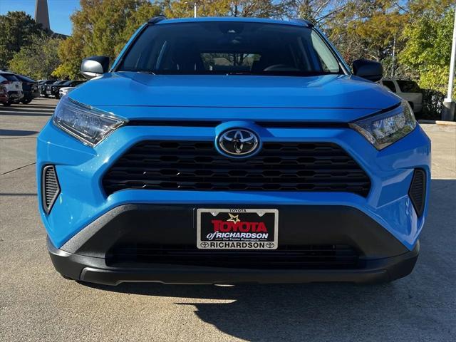 2021 toyota rav4 le