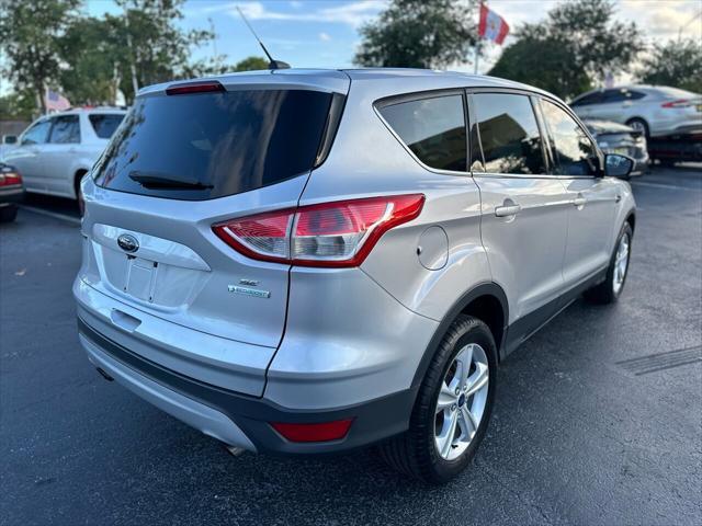 2014 ford escape se