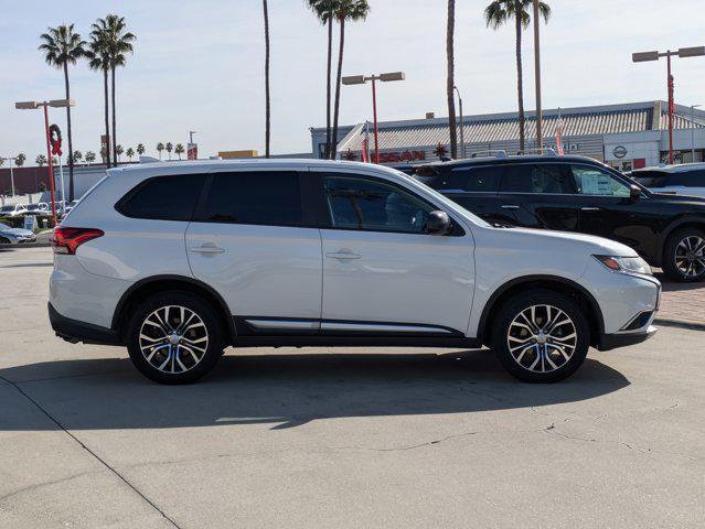 2017 mitsubishi outlander es