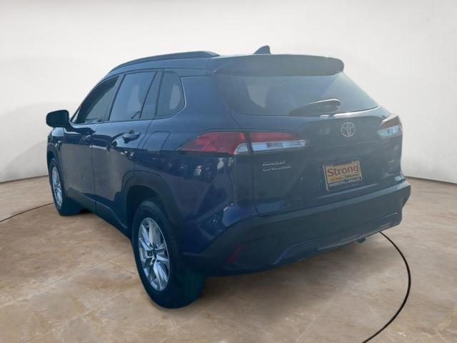 2022 toyota corolla cross le