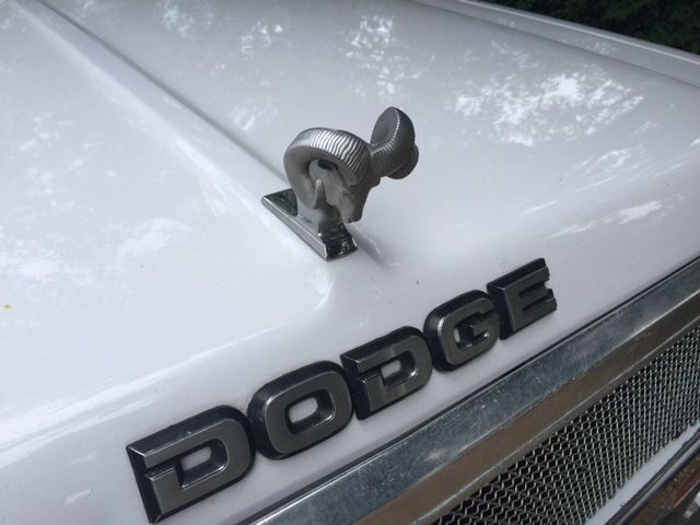 1987 dodge ramcharger le, no reserve