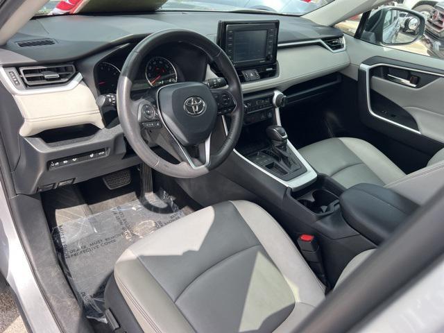 2021 toyota rav4 xle